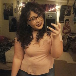 Meet your Posher, Valerie